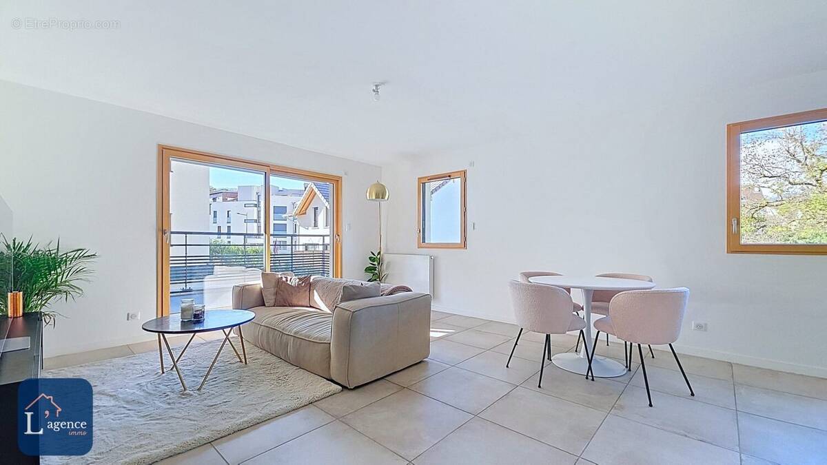 Appartement à PREVESSIN-MOENS