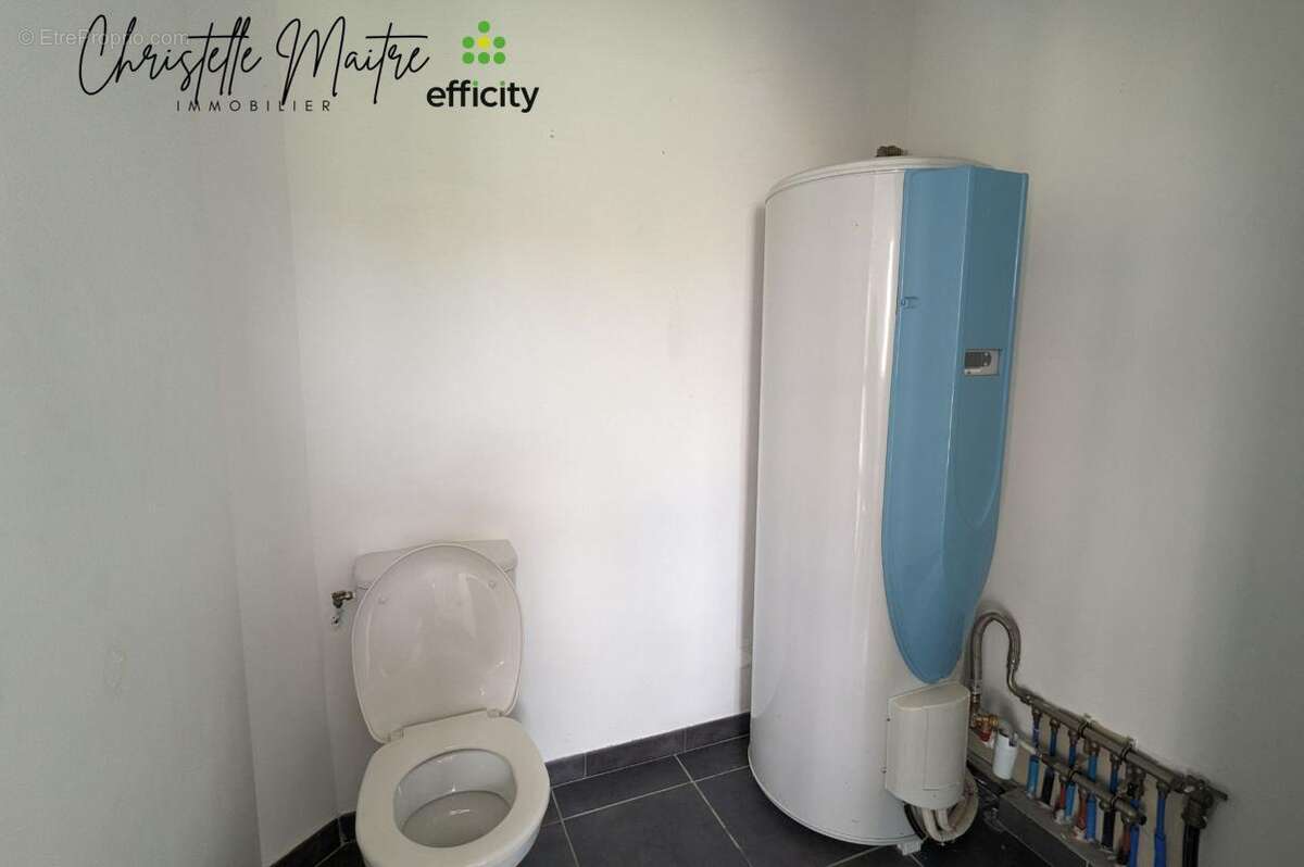 Maison 77 m² à Arles  - photo 13