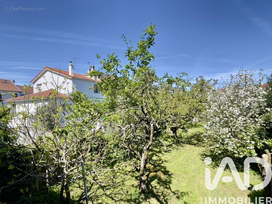 Photo 1 - Maison à CLAMART