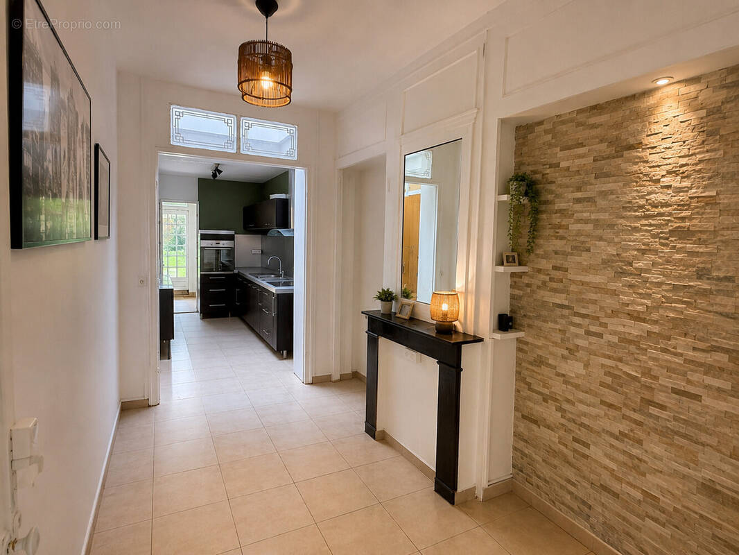 Maison à FACHES-THUMESNIL