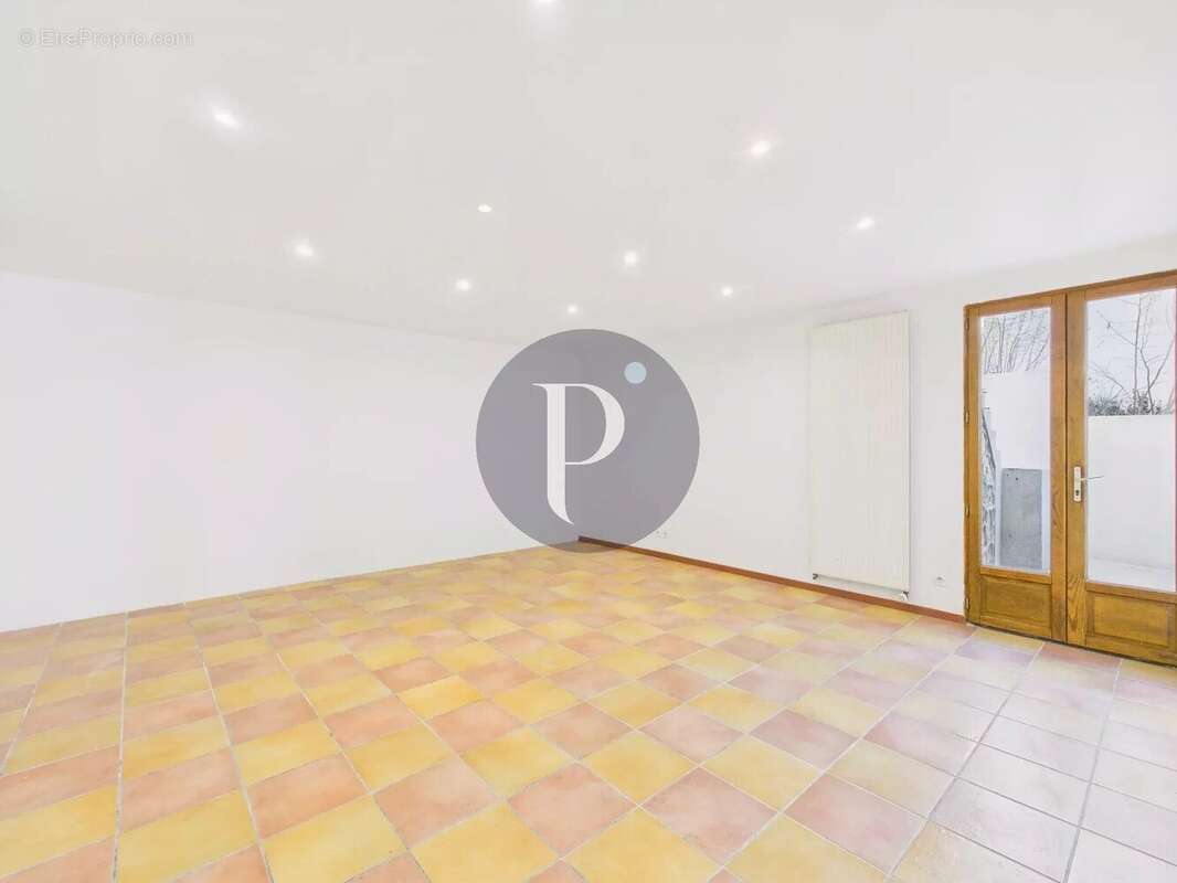 Maison à LE PLESSIS-ROBINSON