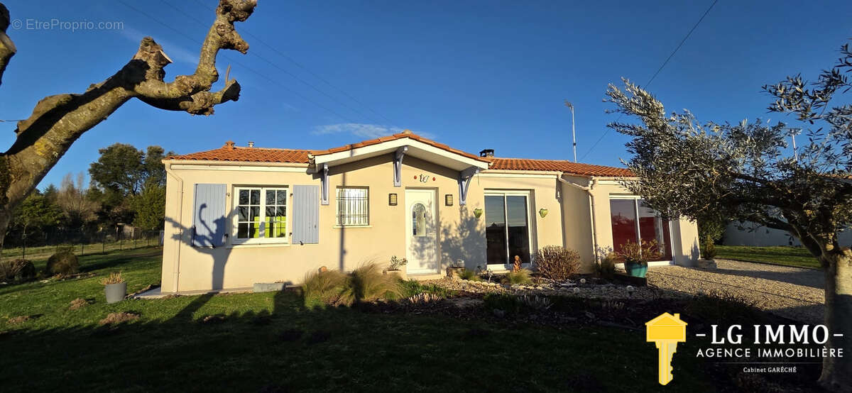 Maison à SAINT-FORT-SUR-GIRONDE