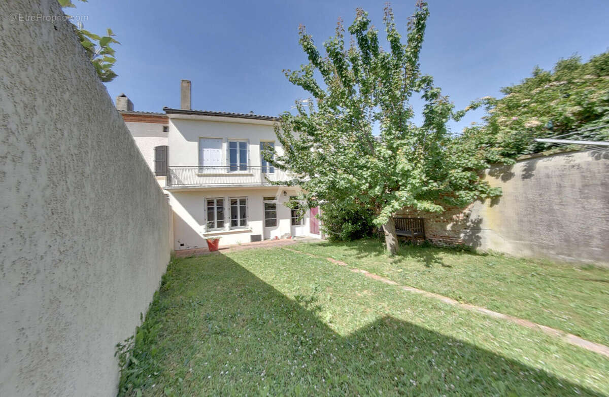 Maison à MAS-GRENIER