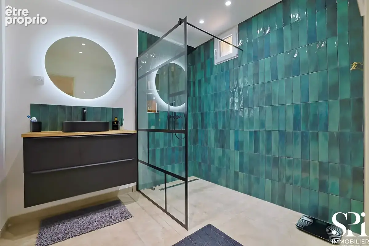 Maison de plain-pied avec piscine, jardin et garage — Toulon, quartier Sainte-Anne / Siblas - photo 15