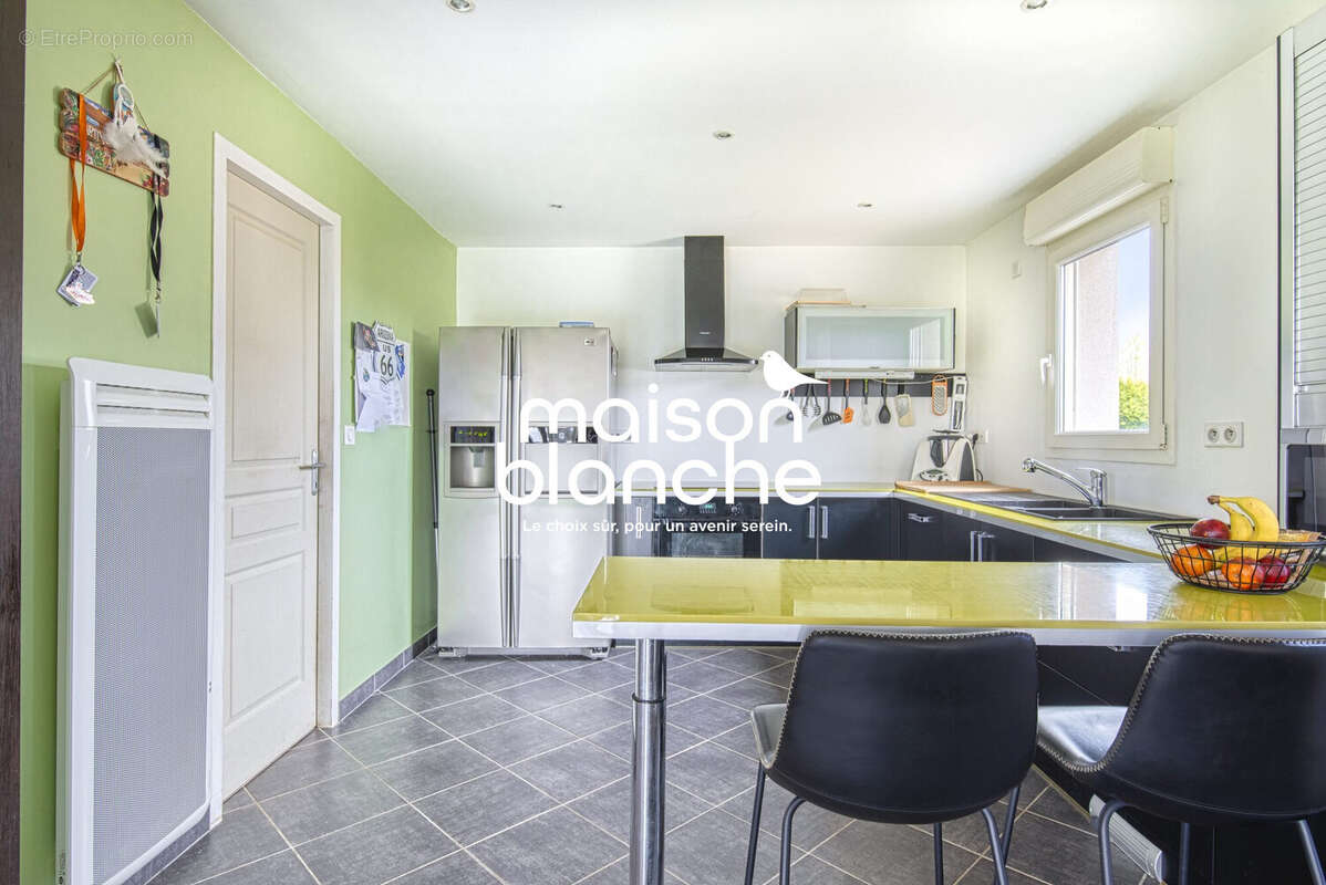 Maison à BRISSAC-QUINCE