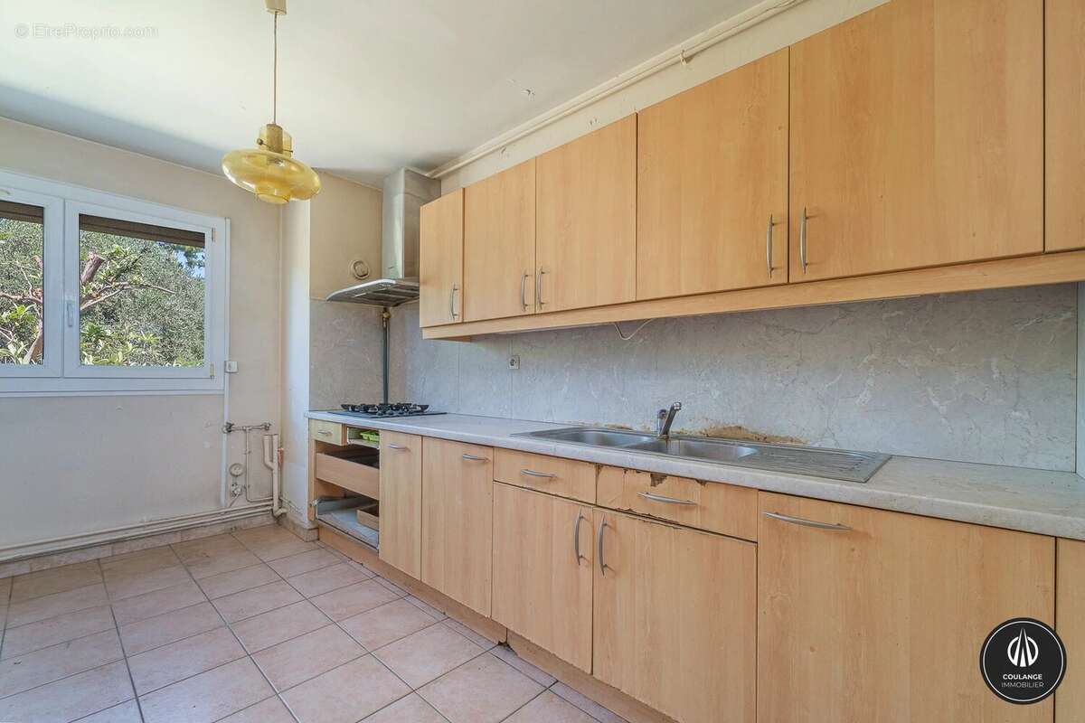 Appartement à MARSEILLE-8E