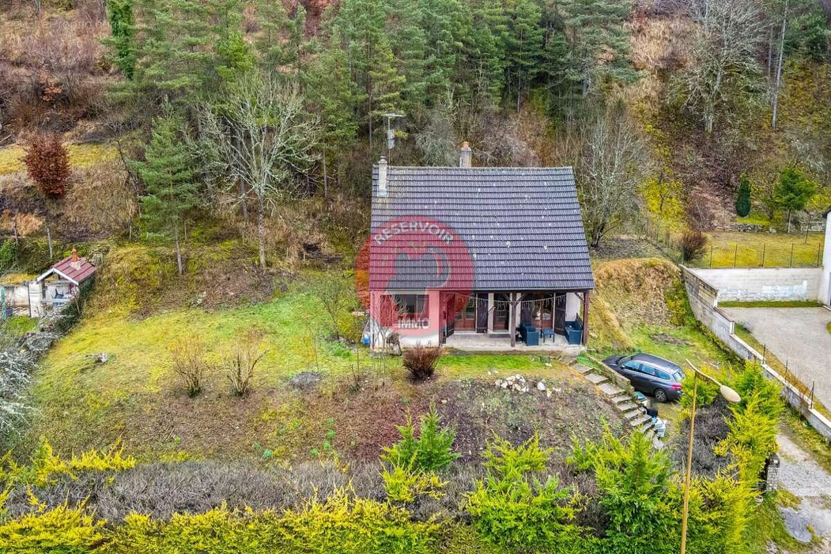 Maison à VEUVEY-SUR-OUCHE