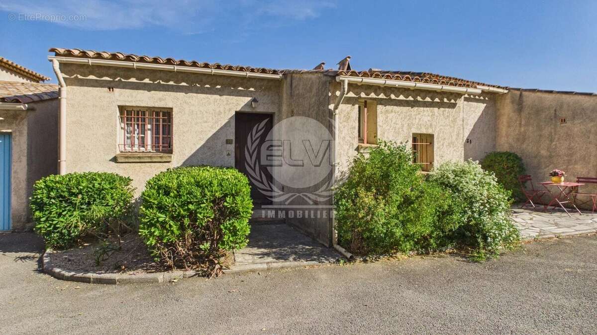 Maison à PLAN-DE-LA-TOUR