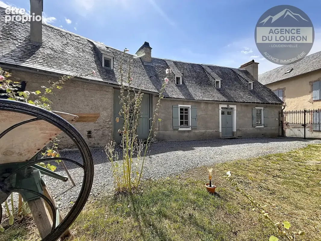 Maison à AVAJAN