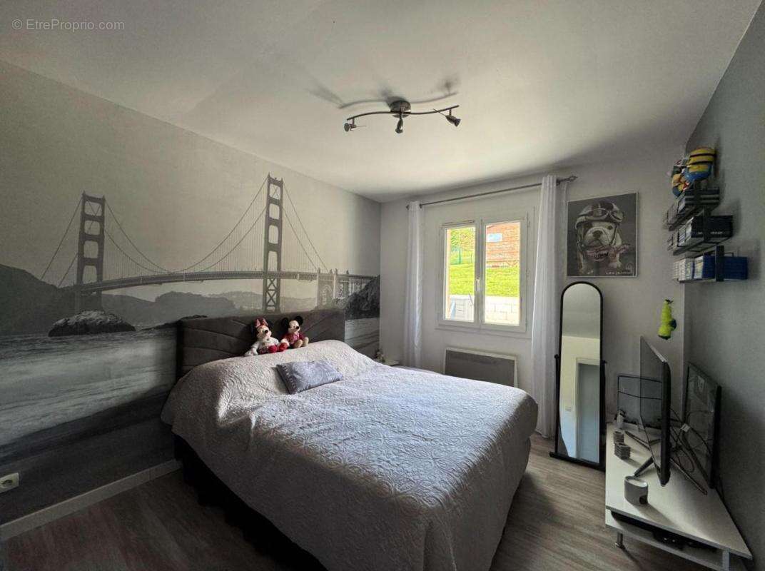 Maison à PONT-SUR-YONNE