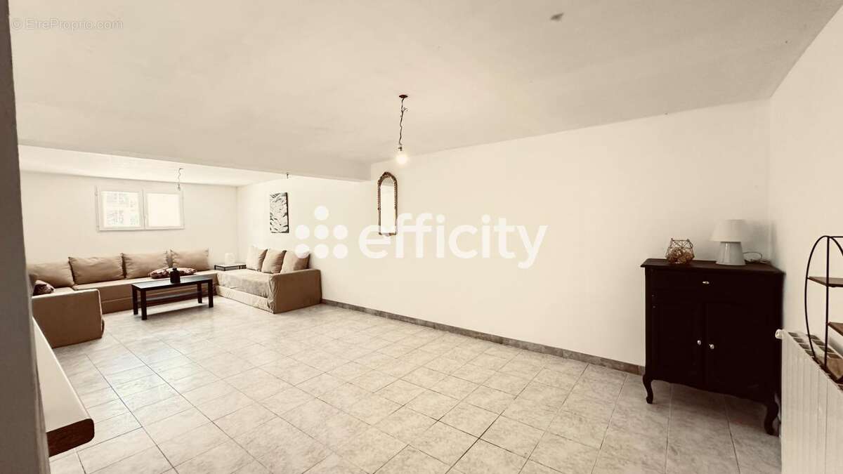 Maison à PONT-SAINT-ESPRIT