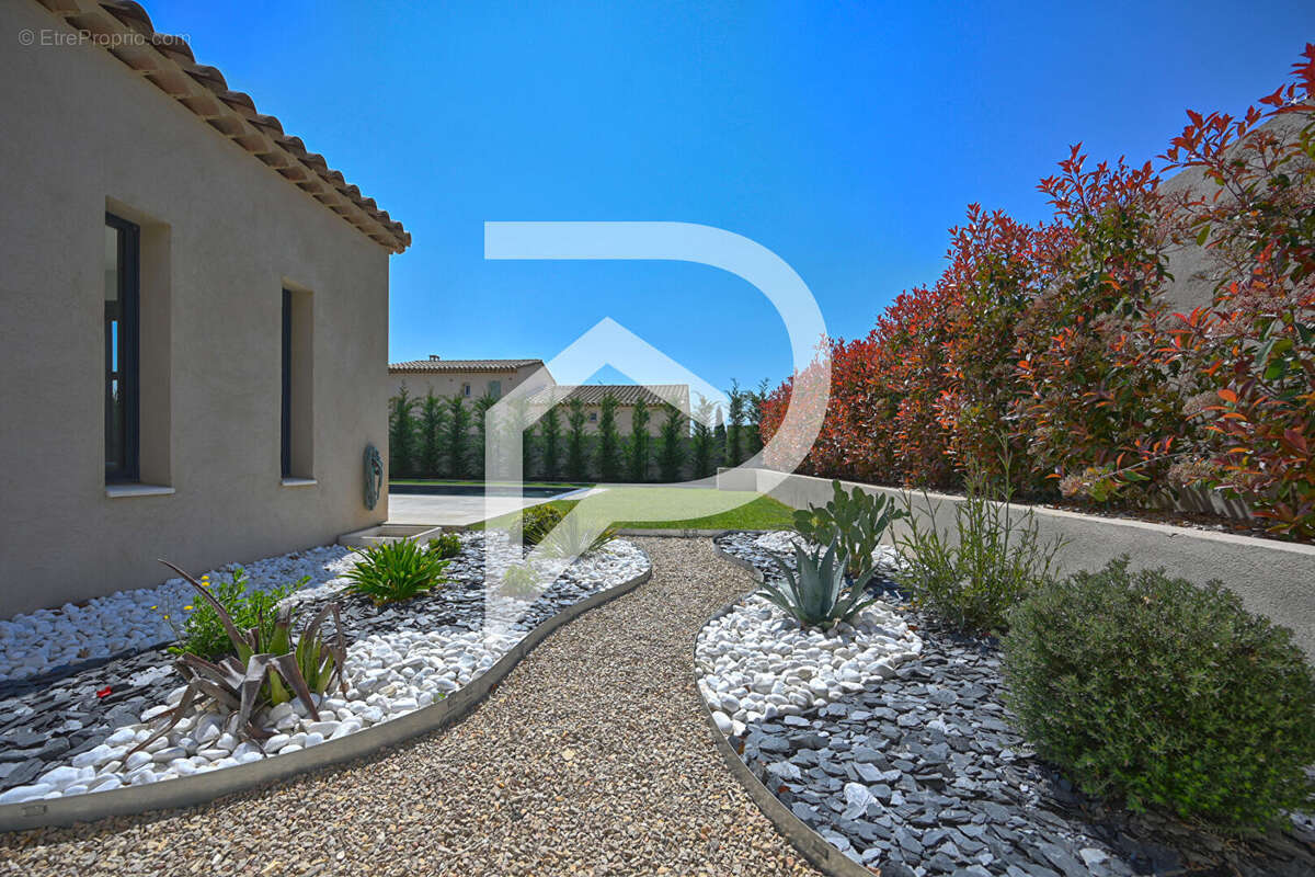Maison à LOURMARIN