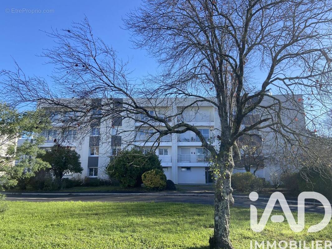 Photo 1 - Appartement à BORDEAUX