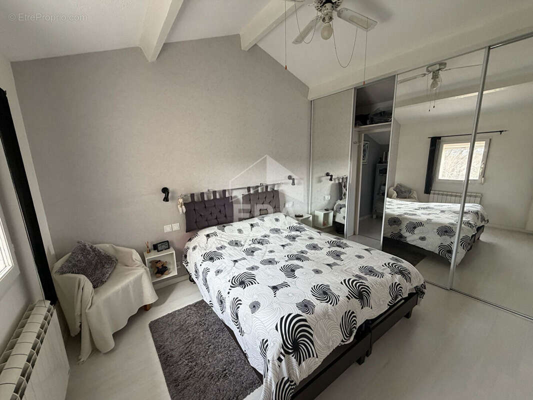 Maison à VILLEFONTAINE