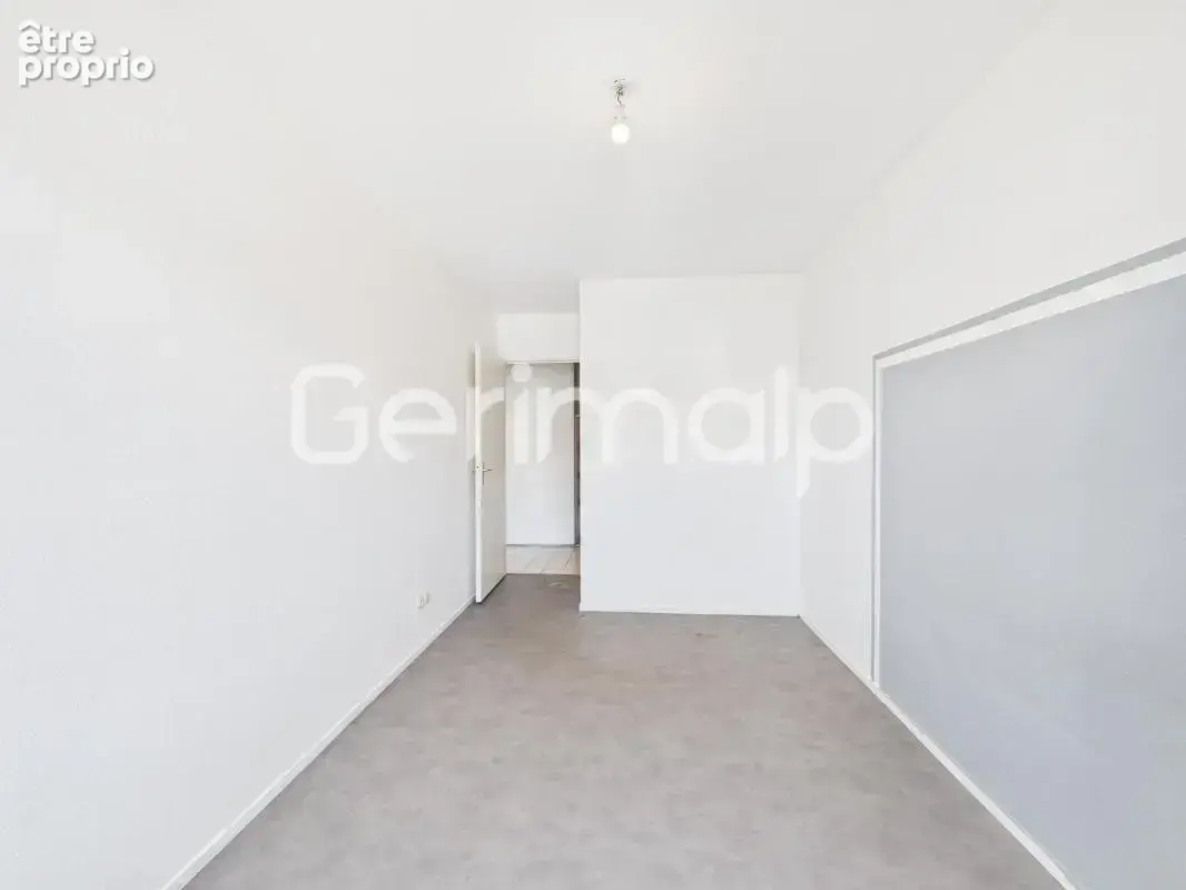 Vente - Appartement - 3 pièces + cuisine - 72,10 m² - 285 000 € - photo 14