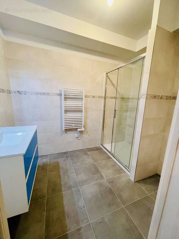 Appartement à SAINT-MAUR-DES-FOSSES