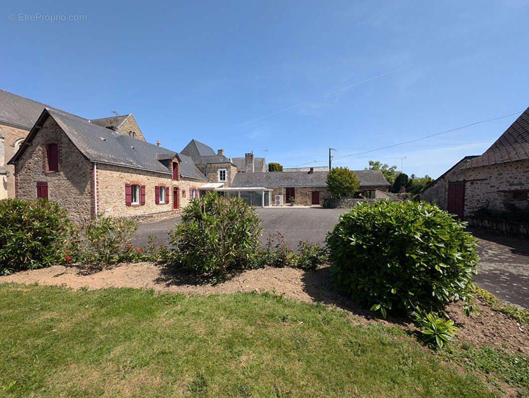 Maison à SEGRE