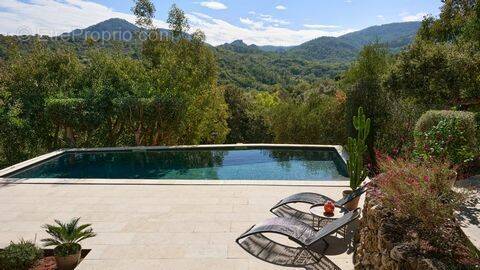 Maison à MANDELIEU-LA-NAPOULE