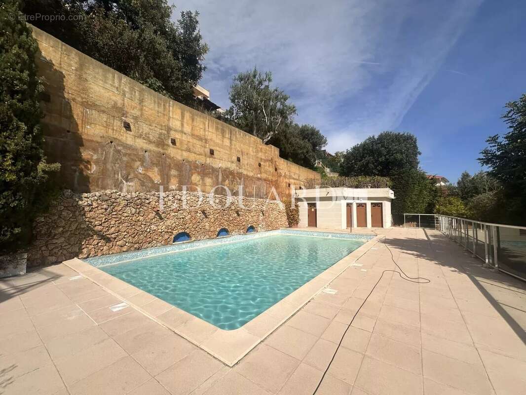 Appartement à CAP-D'AIL