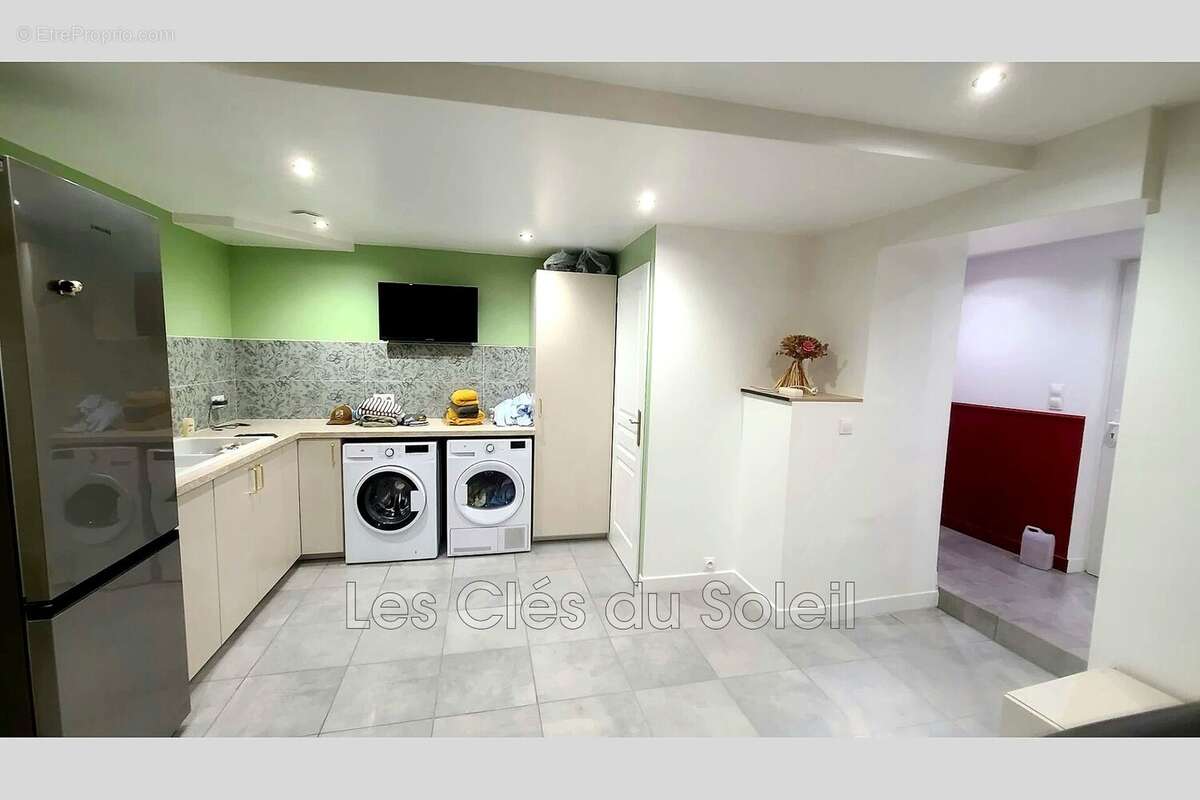 Maison 84 m² à Cuers  - photo 8