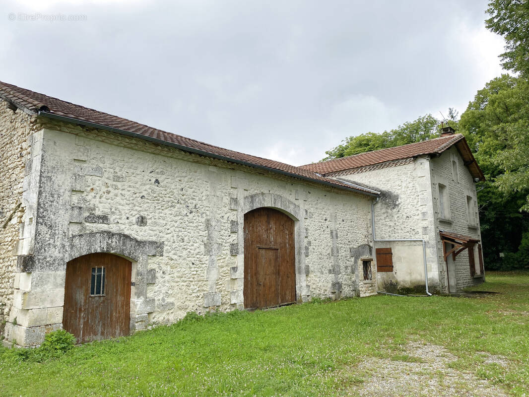 Maison à GRAND-BRASSAC