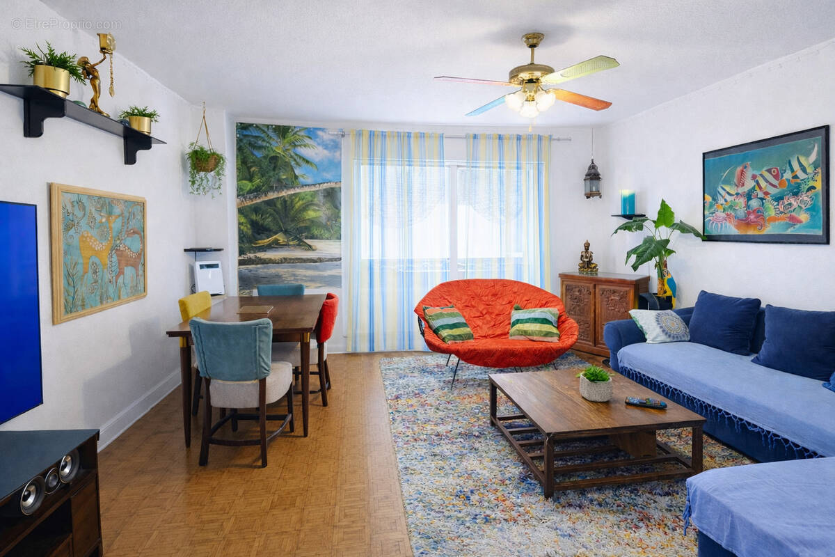 Appartement à MARSEILLE-8E