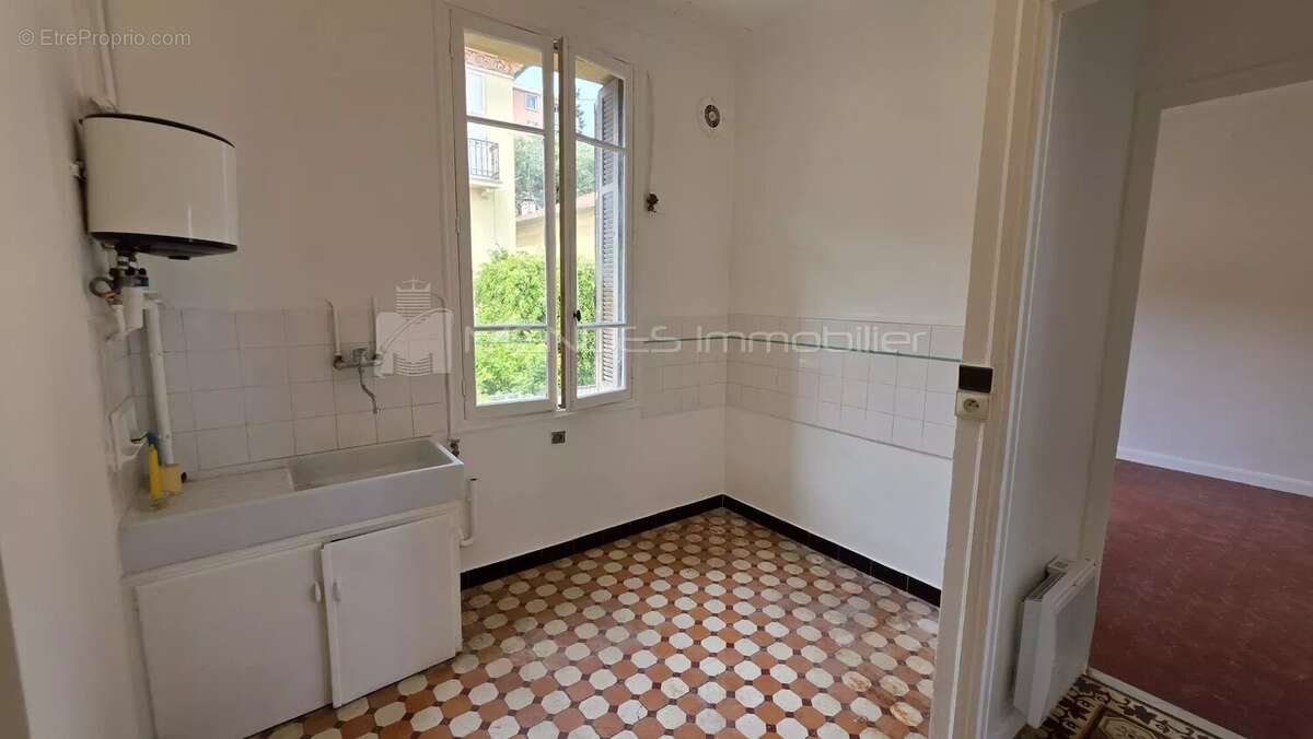 2 pieces ideal locatif dernier etage a beausoleil - photo 7