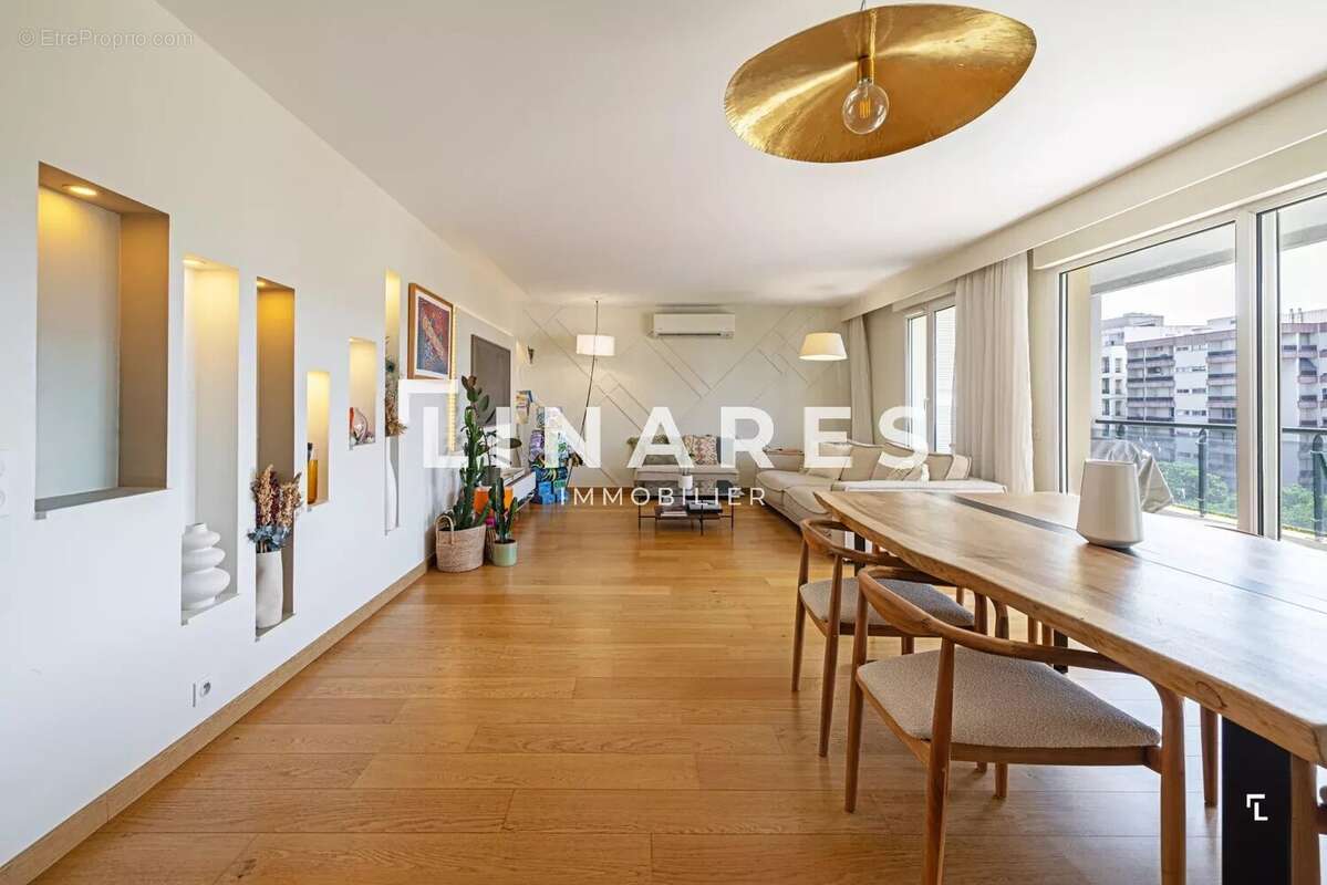 Appartement à MARSEILLE-8E