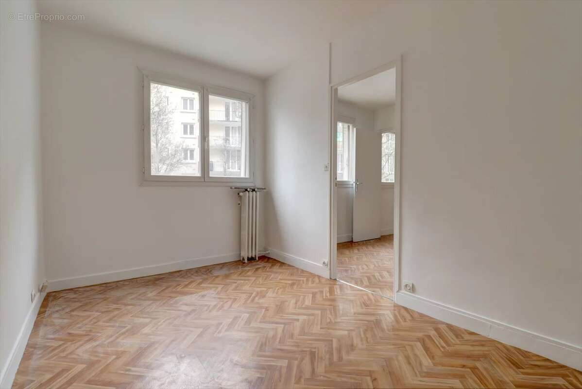 Appartement à PARIS-10E