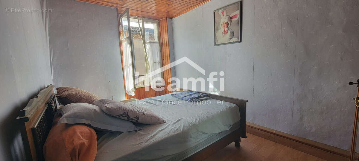 Appartement à BESSEGES