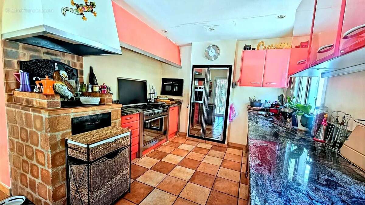 Maison à PLAN-D&#039;AUPS-SAINTE-BAUME