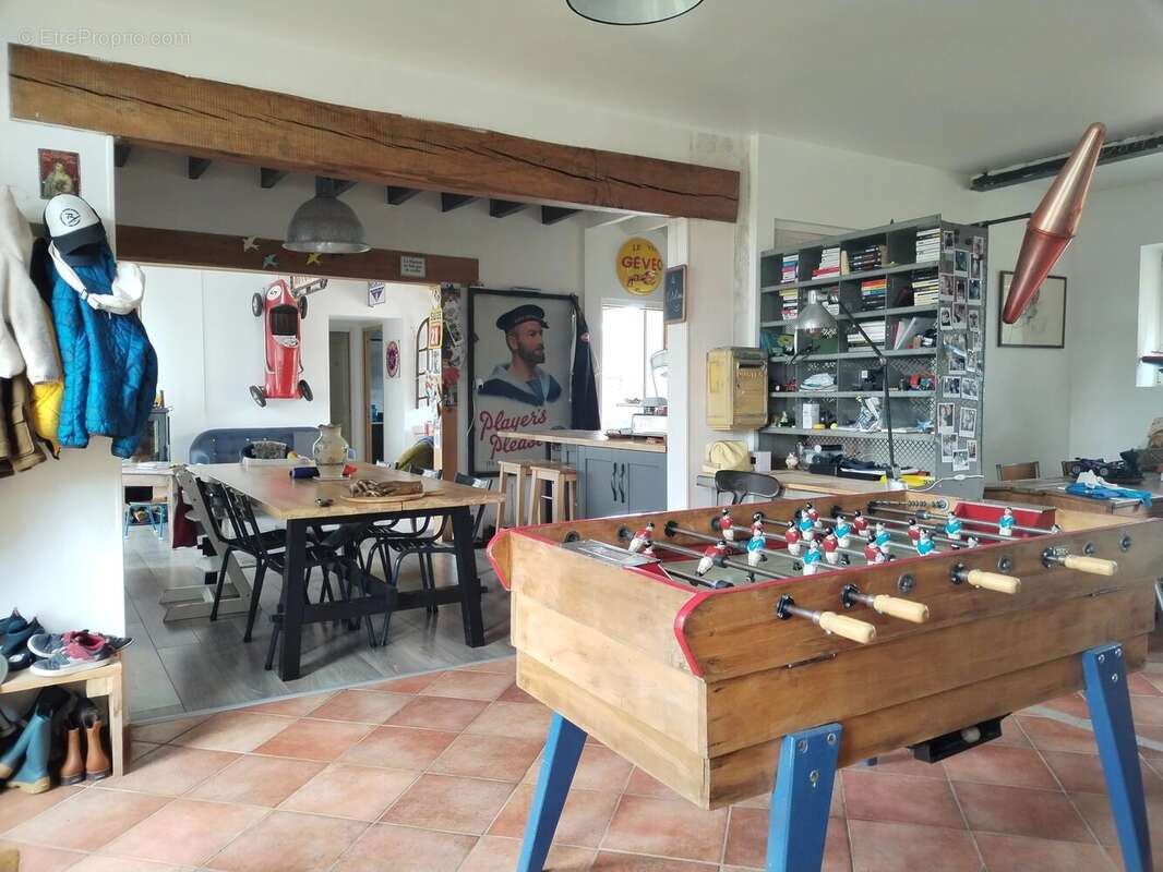 Maison à EGREVILLE