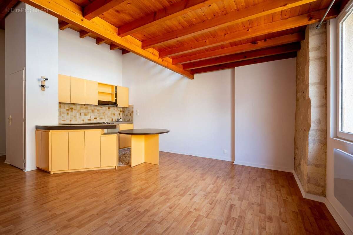 Appartement à BORDEAUX