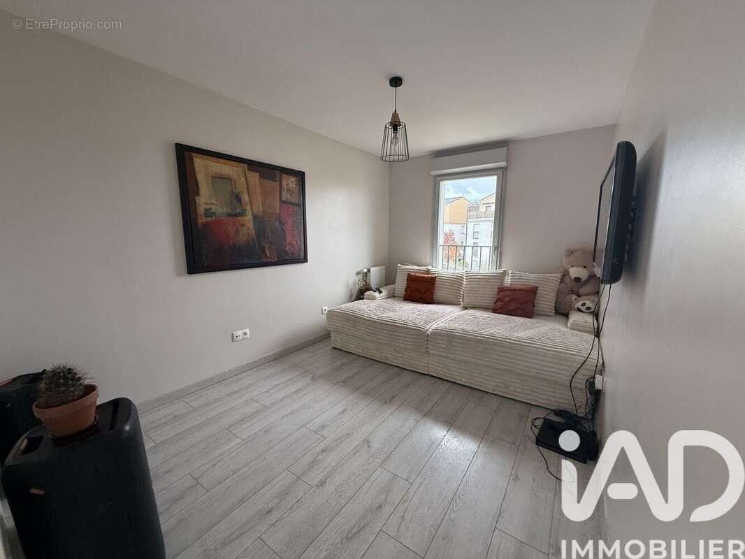 Photo 3 - Appartement à VERT-SAINT-DENIS