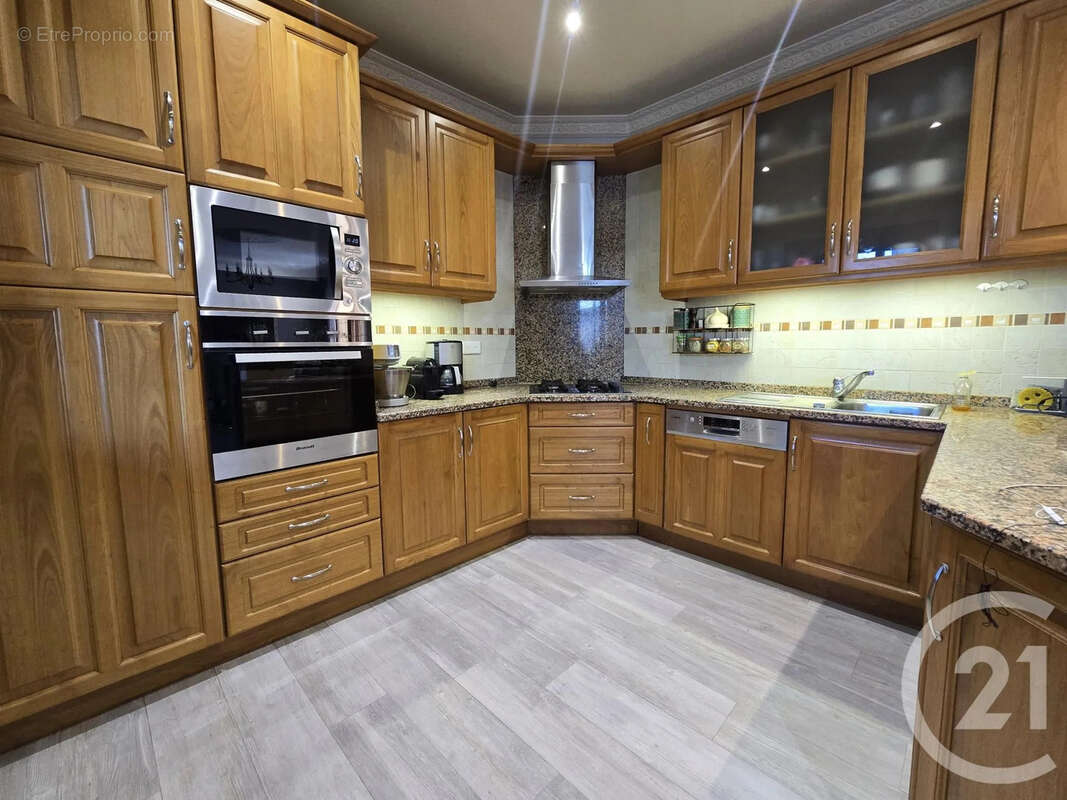 Maison à ORMESSON-SUR-MARNE