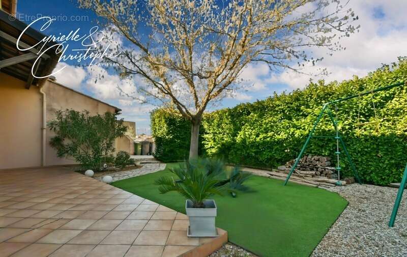 Dpt Hérault (34), à vendre à SAINT ANDRE DE SANGONIS, maison familiale T5 112m² sur terrain de 344m² - photo 9