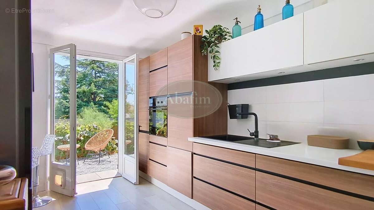 Elégante maison terrasse sous-sol - photo 3