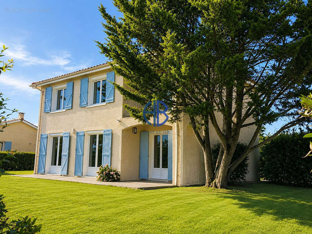 Maison à L'ISLE-D'ABEAU
