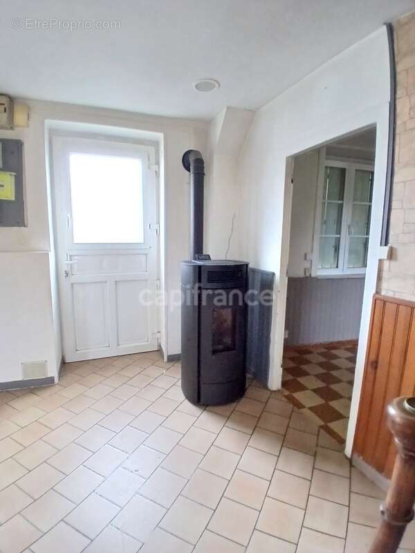 Maison 3 pièces en pierre à restaurer - LA GRAVERIE (14350) - photo 19