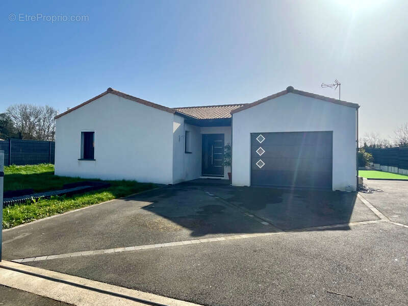 Maison à SAINT-BENOIST-SUR-MER