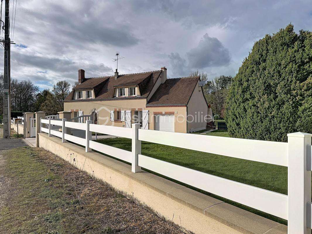 Maison à SELLES-SUR-CHER