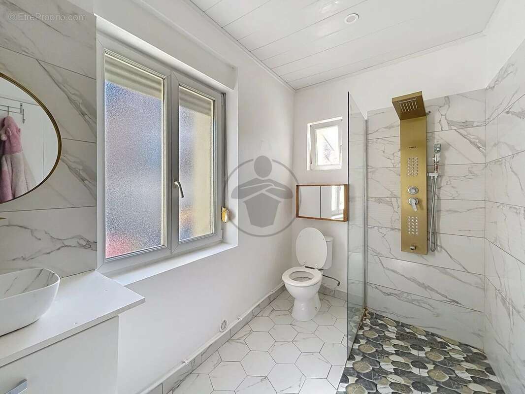 Maison à SAINT-QUENTIN