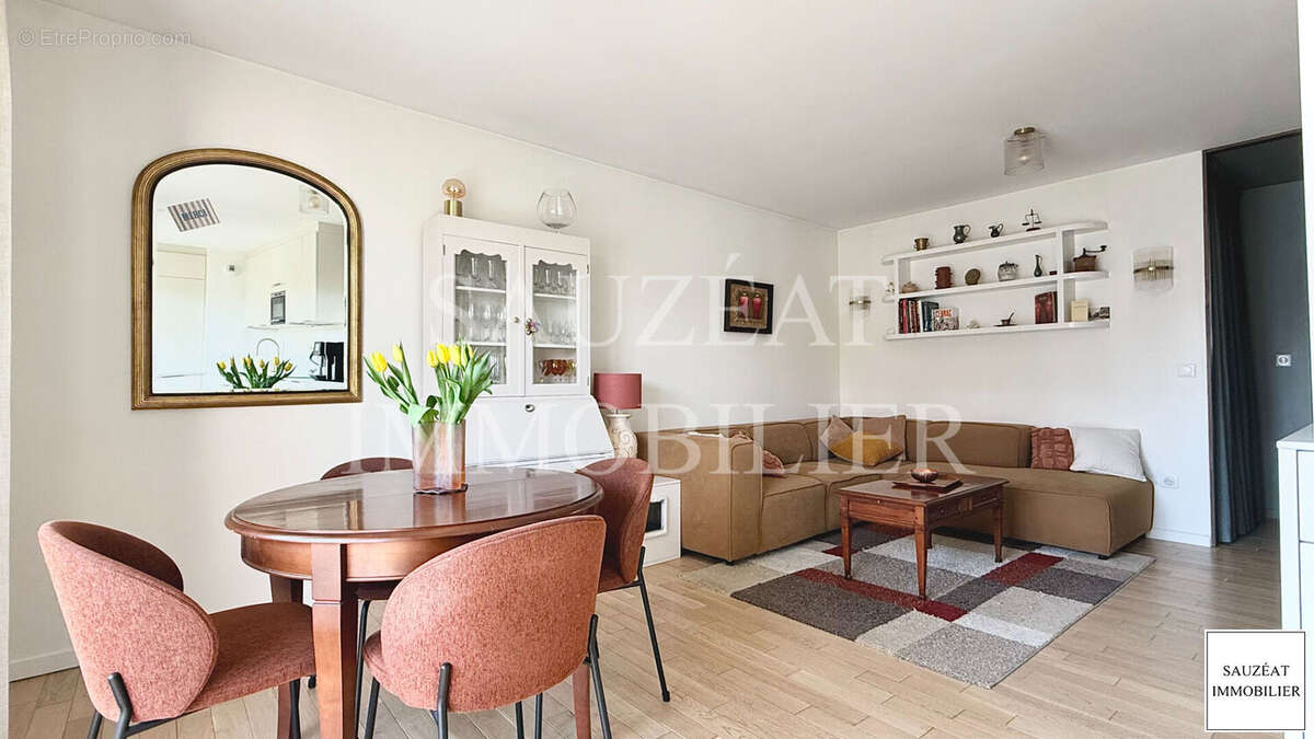 Appartement à MONTROUGE