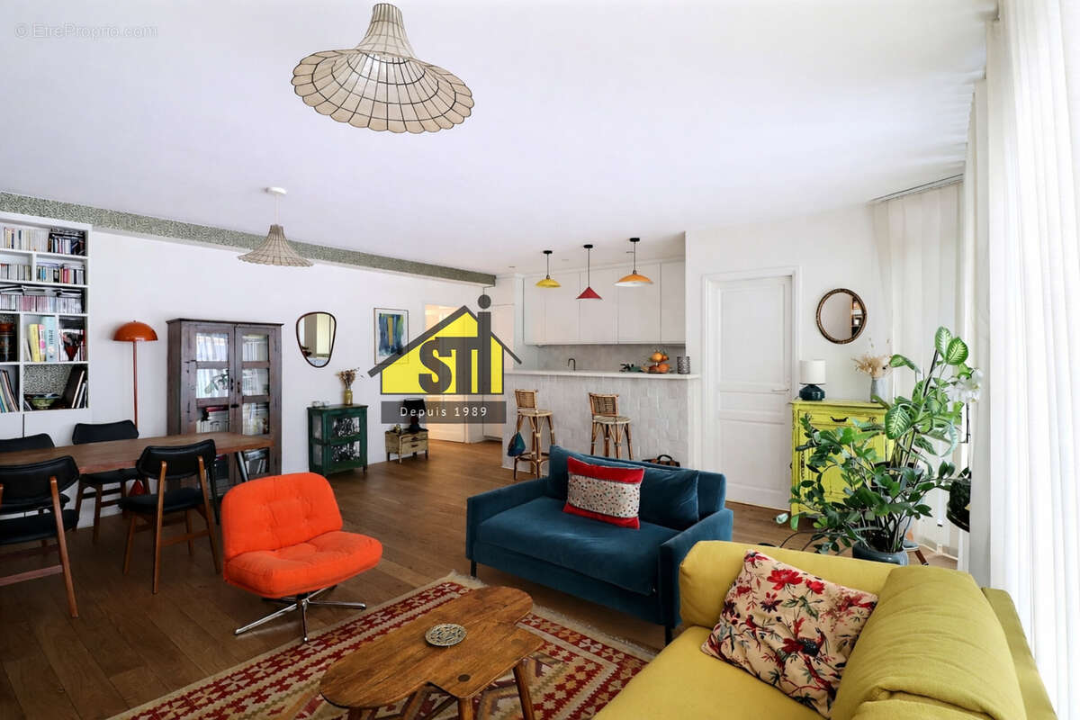 Appartement à PARIS-14E