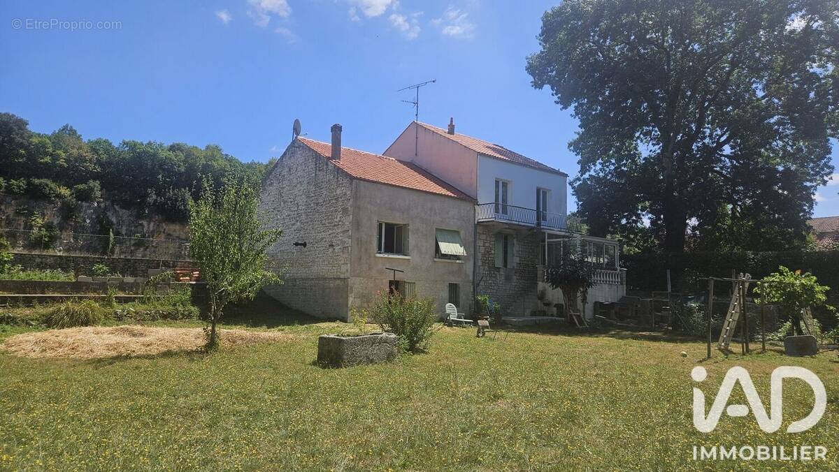 Photo 1 - Maison à TAILLEBOURG
