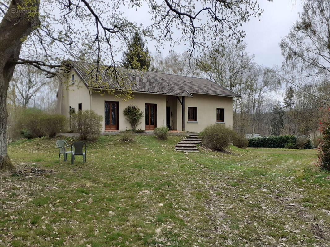 Maison à VERNEUIL-SUR-VIENNE