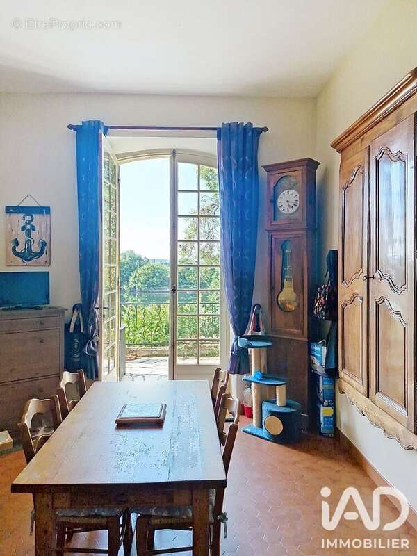 Maison 346 m² à Castillon-La-Bataille  - photo 6