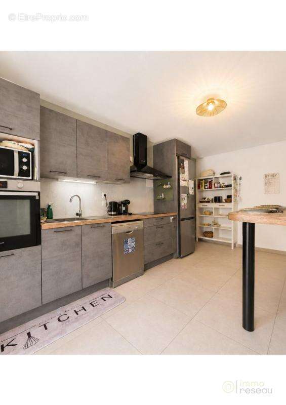 Maison 169 m² à Yvrac-Et-Malleyrand  - photo 6