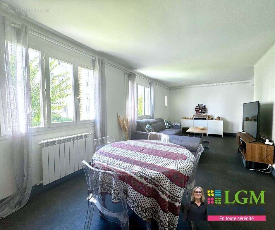 Appartement à NIMES