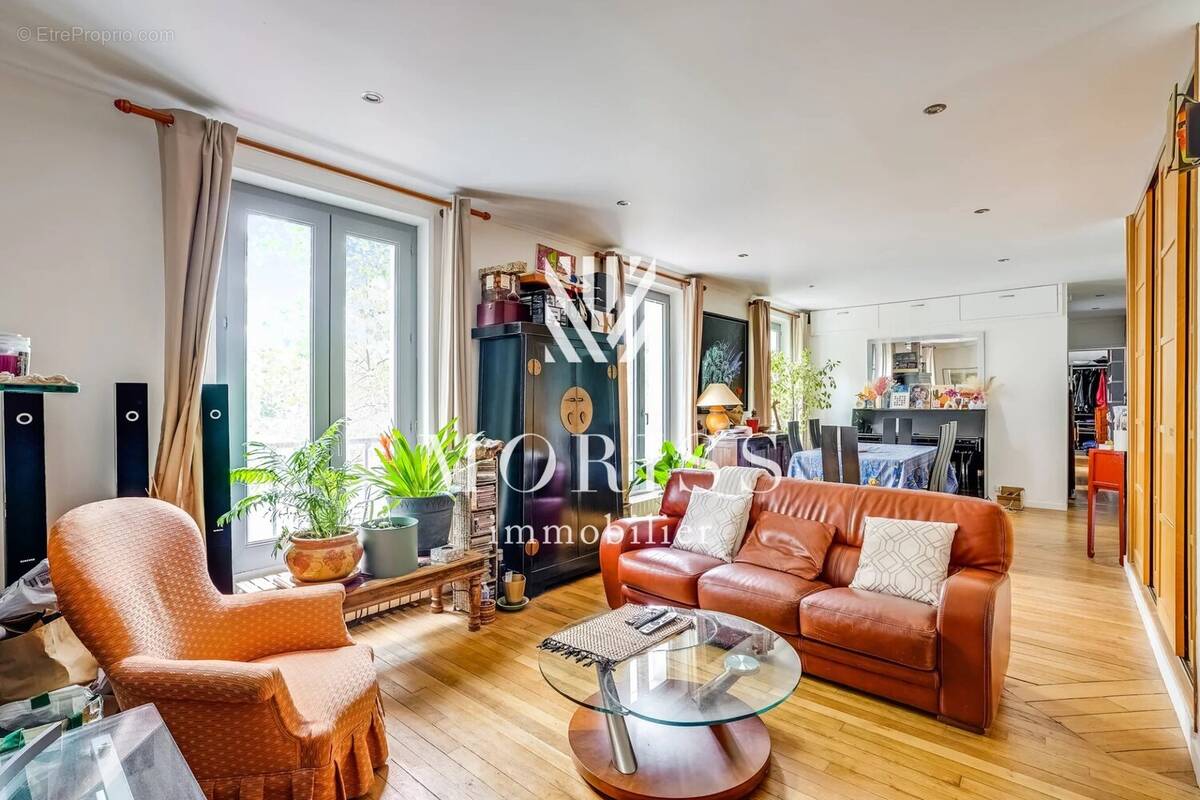 Appartement à PARIS-12E